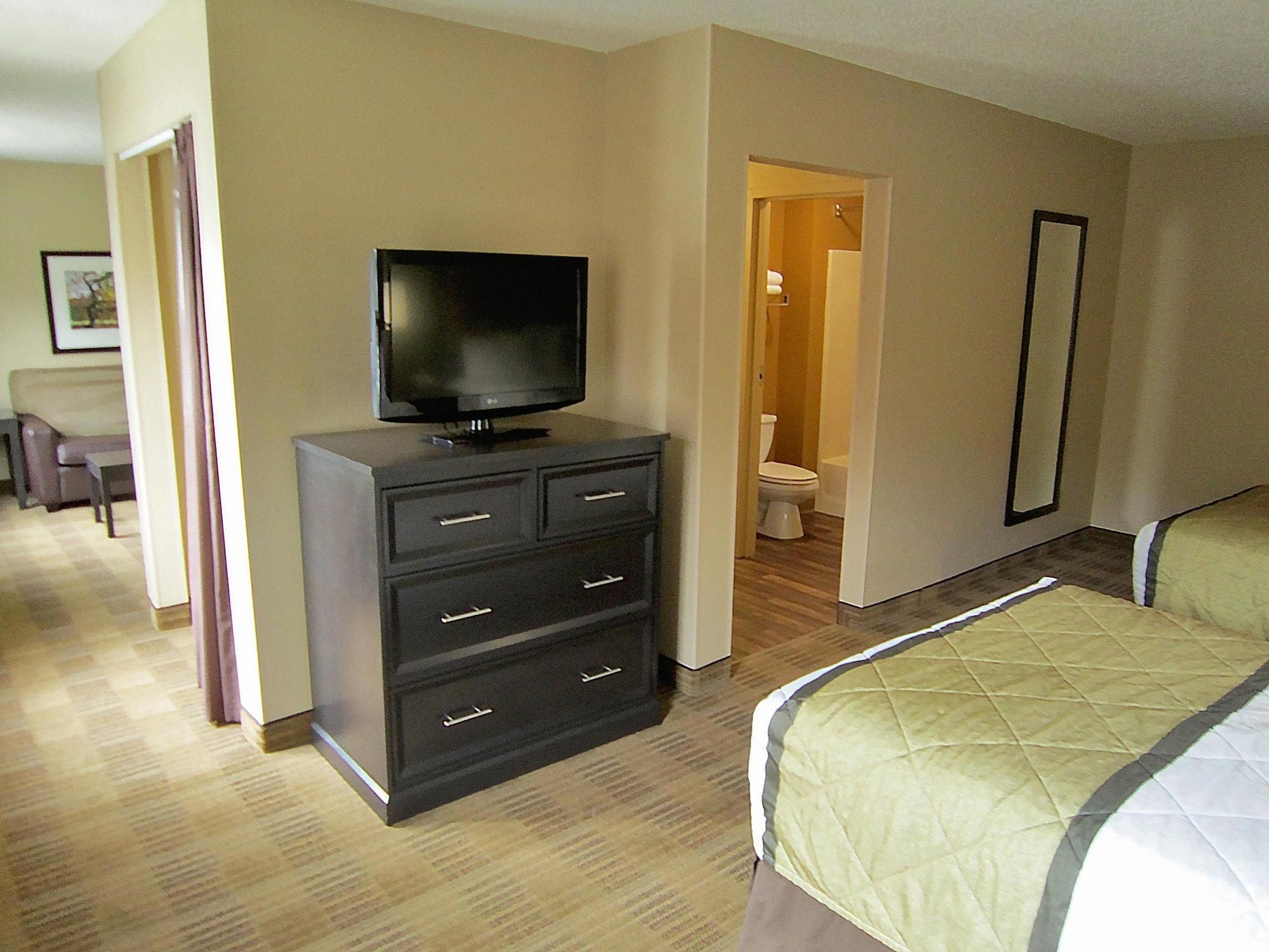 Extended Stay America Suites - Detroit - Novi - Orchard Hill Place Northville Kültér fotó