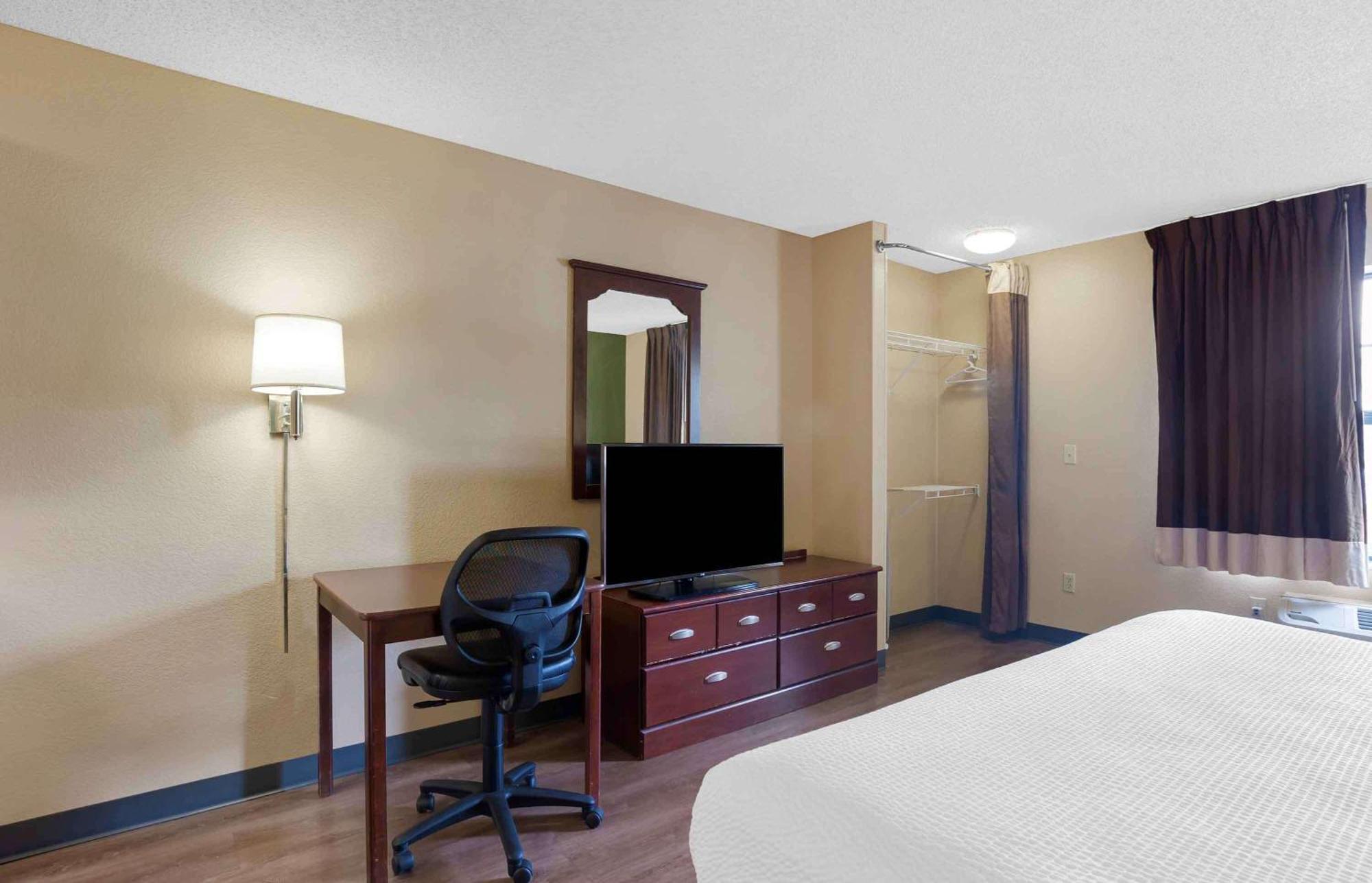 Extended Stay America Suites - Detroit - Novi - Orchard Hill Place Northville Kültér fotó