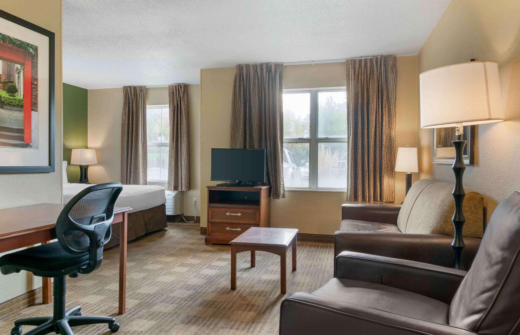 Extended Stay America Suites - Detroit - Novi - Orchard Hill Place Northville Kültér fotó