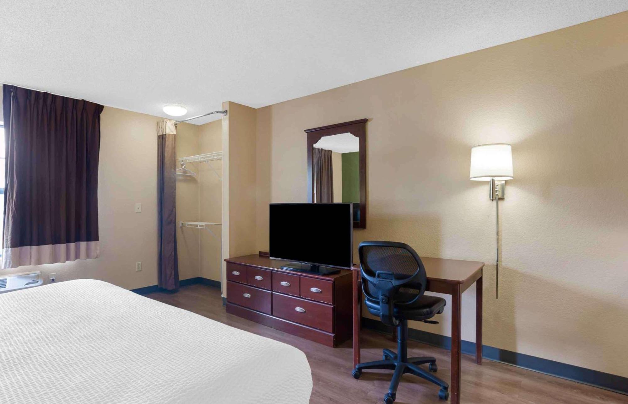 Extended Stay America Suites - Detroit - Novi - Orchard Hill Place Northville Kültér fotó