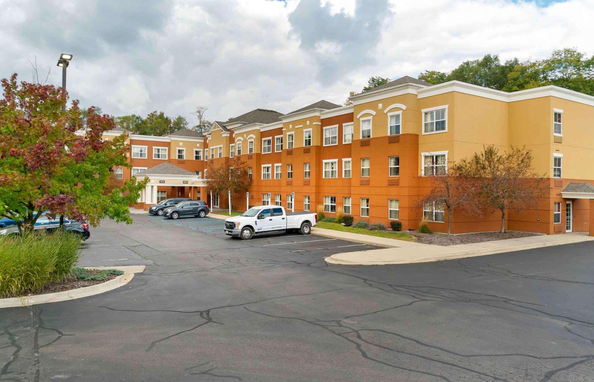 Extended Stay America Suites - Detroit - Novi - Orchard Hill Place Northville Kültér fotó